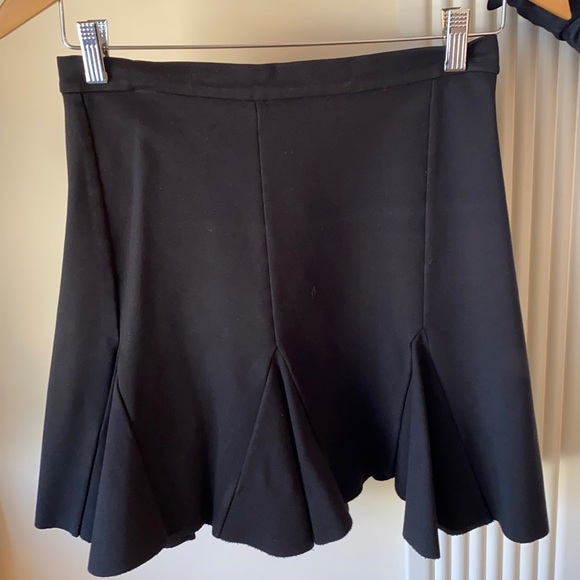 Dresses & Skirts - Knit black mini skirt size large
